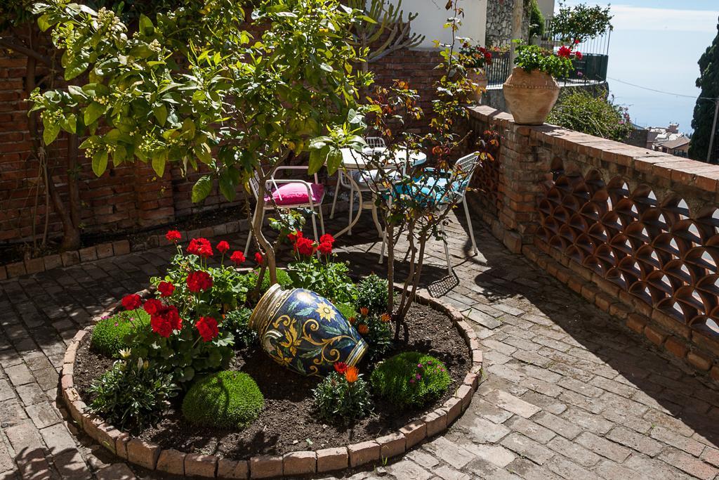Villa Giannina B&B Taormina Dış mekan fotoğraf