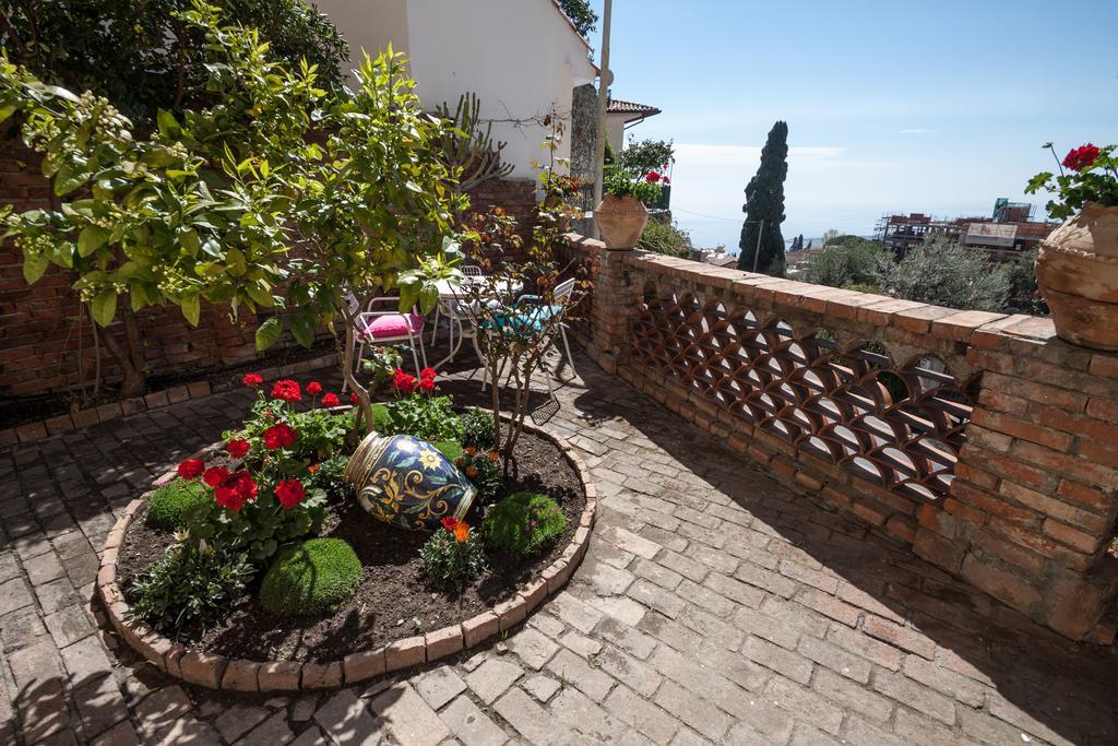 Villa Giannina B&B Taormina Dış mekan fotoğraf